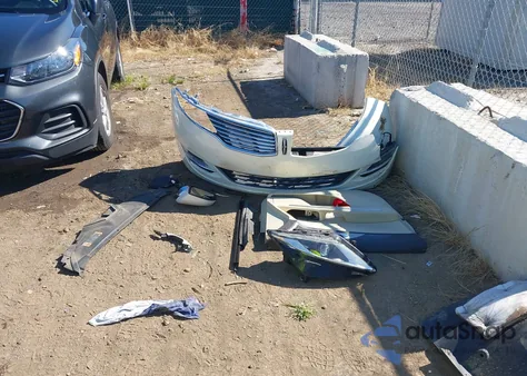 2013 Lincoln Mkz из США, поврежденный, VIN 3LN6L2J9XDR810943